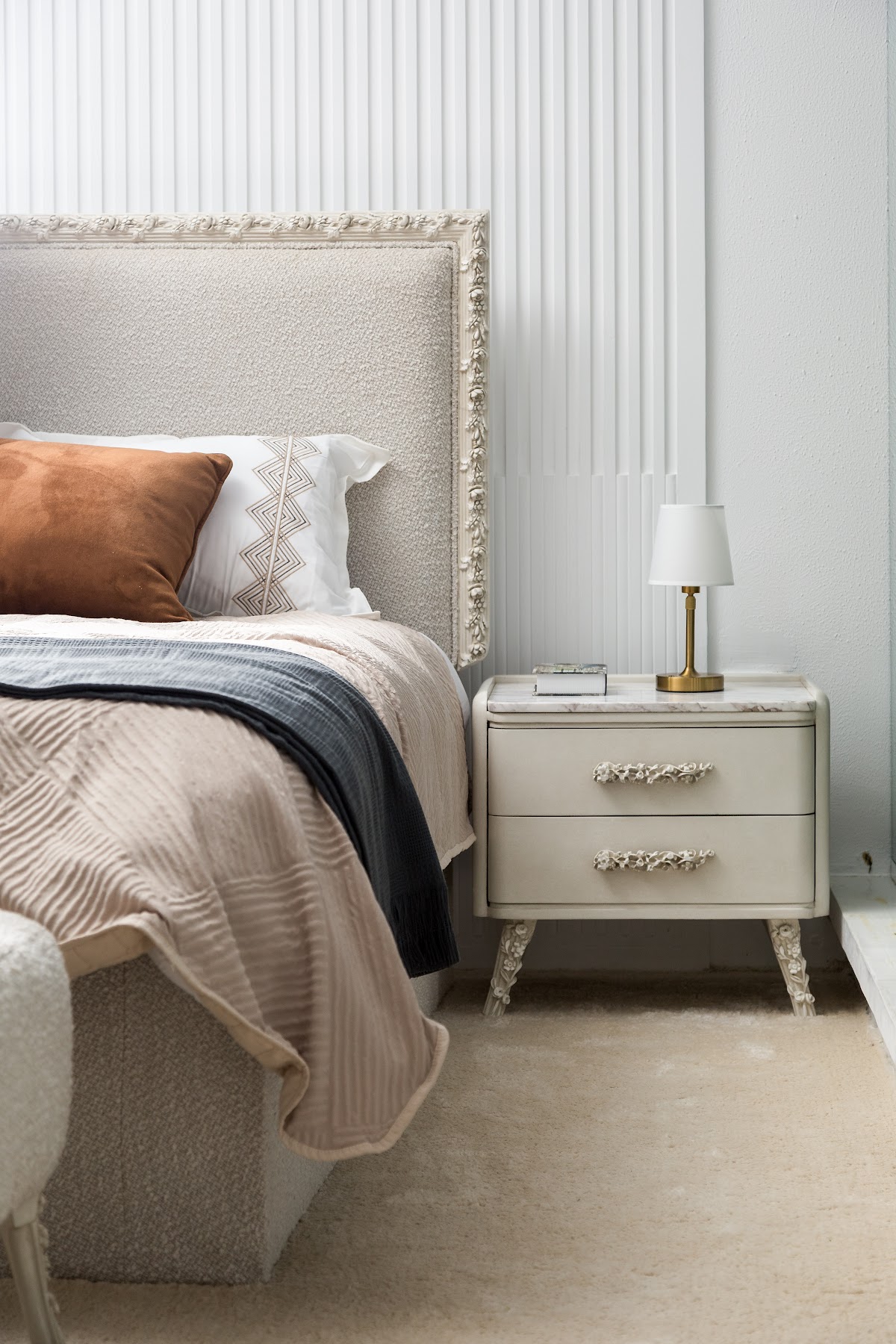 QOYA Furniture